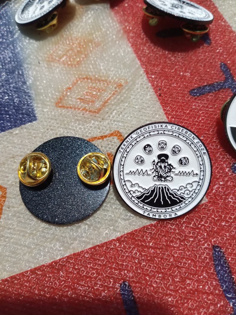 Custom Pin Enamel Bandung